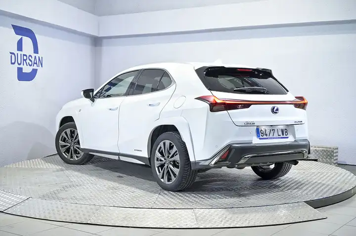 Lexus UX 250h F SPORT 2022, foto 4
