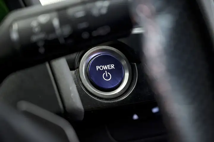 Lexus UX 250h F SPORT 2022, foto 28