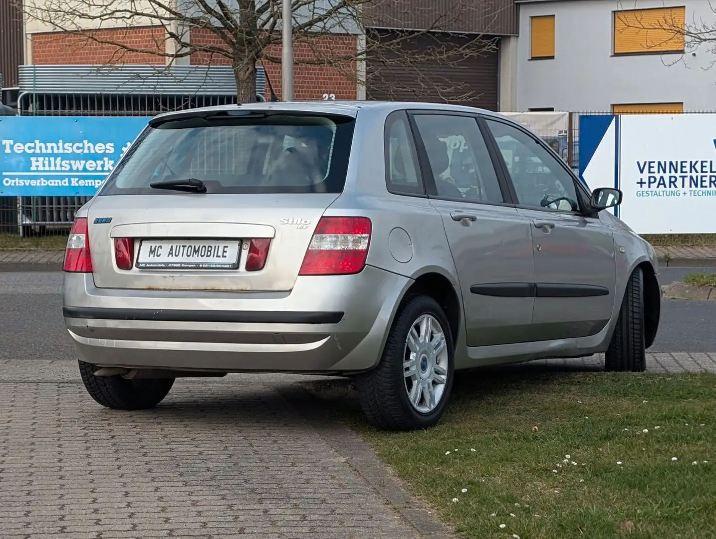 Fiat Stilo 1.6 16V Feel*KLIMA*ZV-FUNK*RADIO-CD !! Szürke - 2