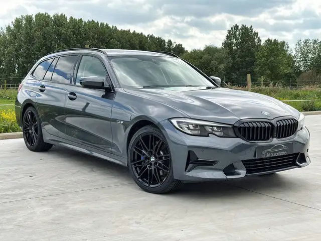 BMW 330 Touring 330eA PHEV * PANO * 360° CAM * LEDER *