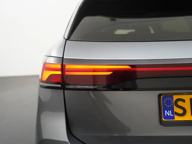 Volkswagen Passat view 27