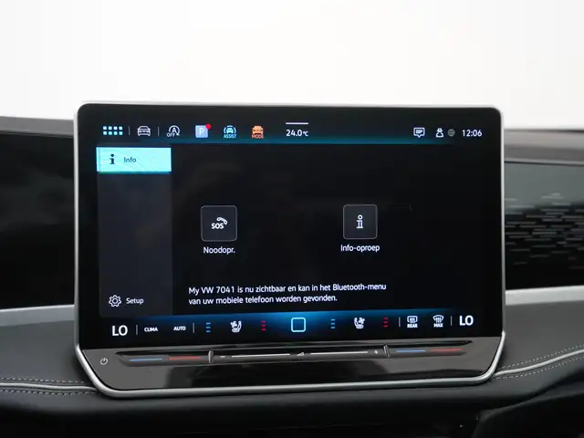 Volkswagen Passat view 13