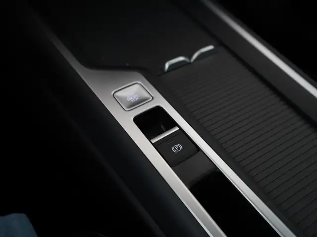 Volkswagen Passat view 10