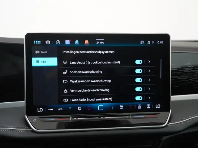 Volkswagen Passat view 17