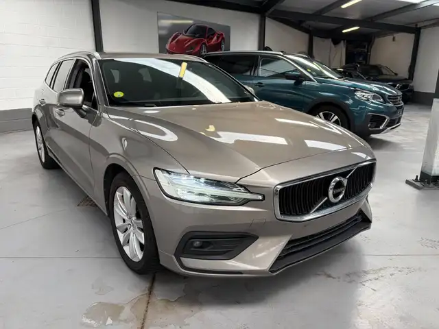 Volvo V60 V60 2.0 D3 AWD Momentum Pro Geartronic