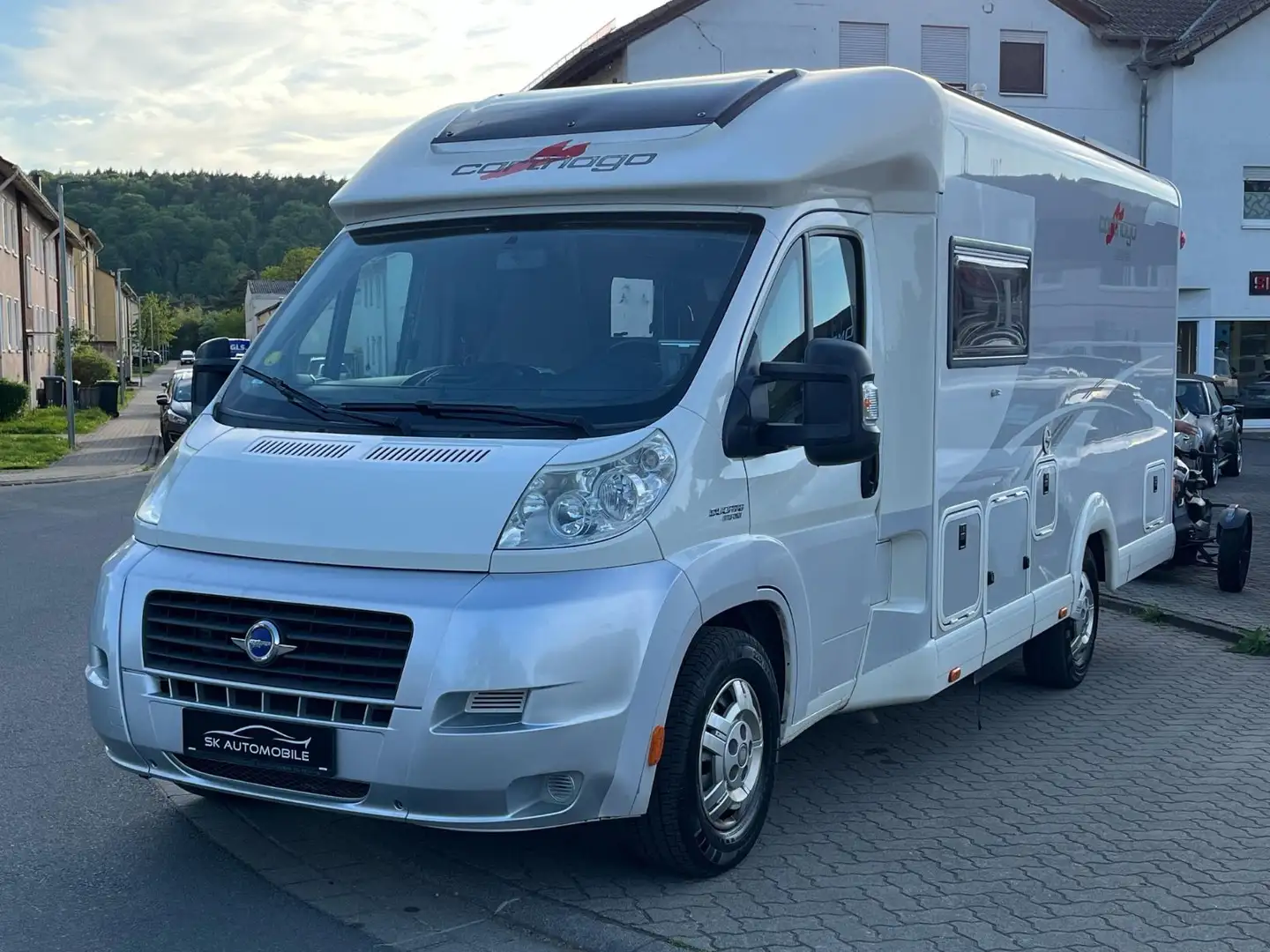 Carthago Tourer C1 142 QD 1.HND-D.BETT-MARKISE-TOP-TV-RFK Bianco - 2