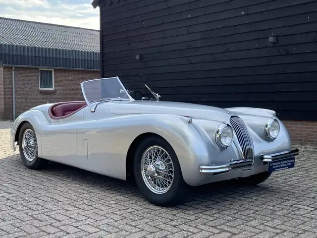 Jaguar XK 120 OTS Roadster gerestaureerd NL-kenteken