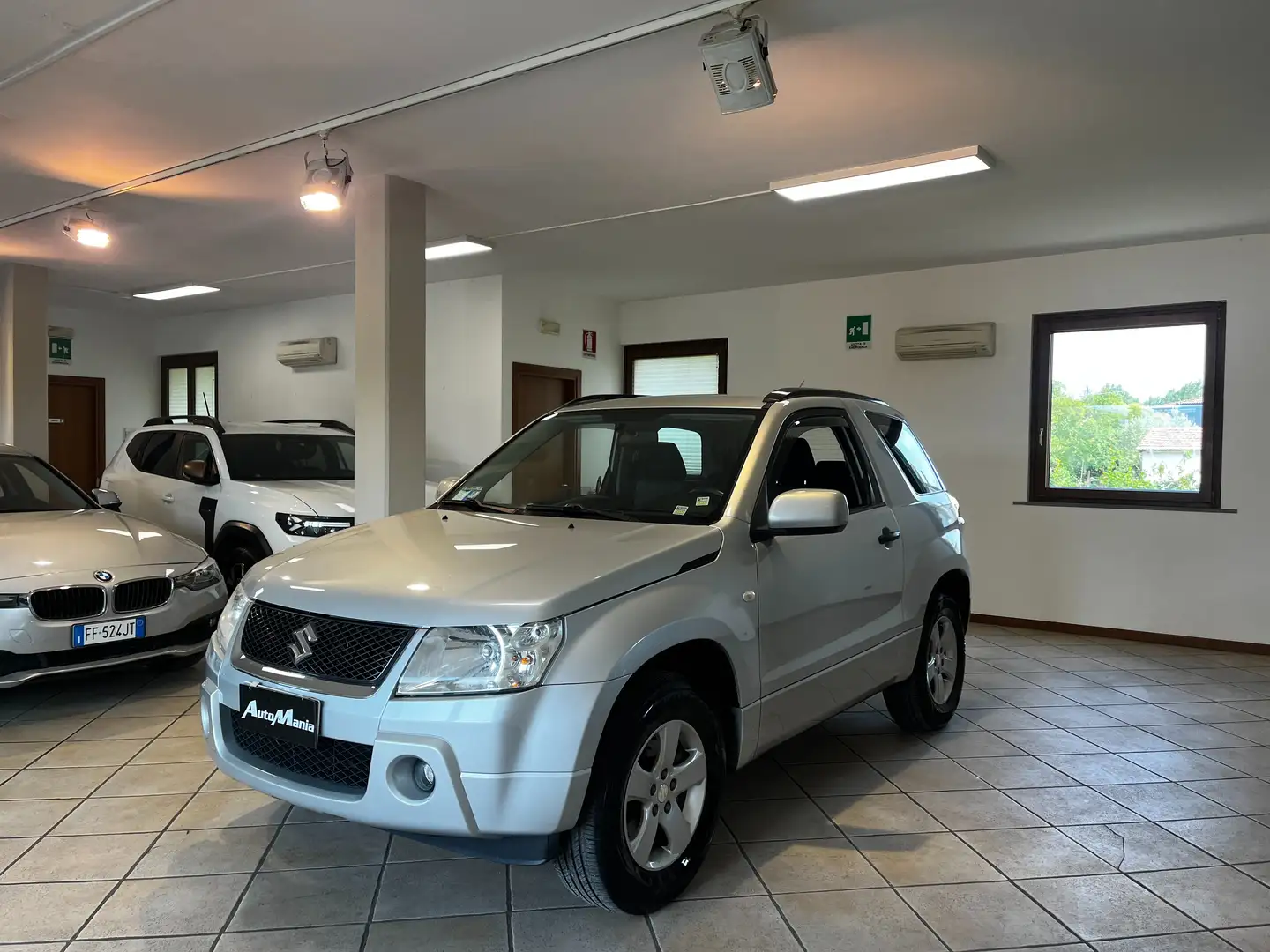 Suzuki Grand Vitara 3p 1.6 vvt 16v  4x4 UNICO PROPRIETARIO DA VETRINA Argento - 1