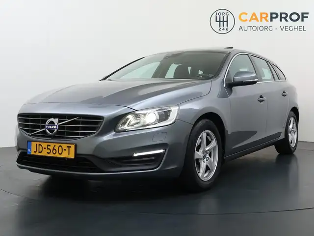 Volvo V60 2.0 D2 Momentum Business Nieuwe APK | Schuifdak |
