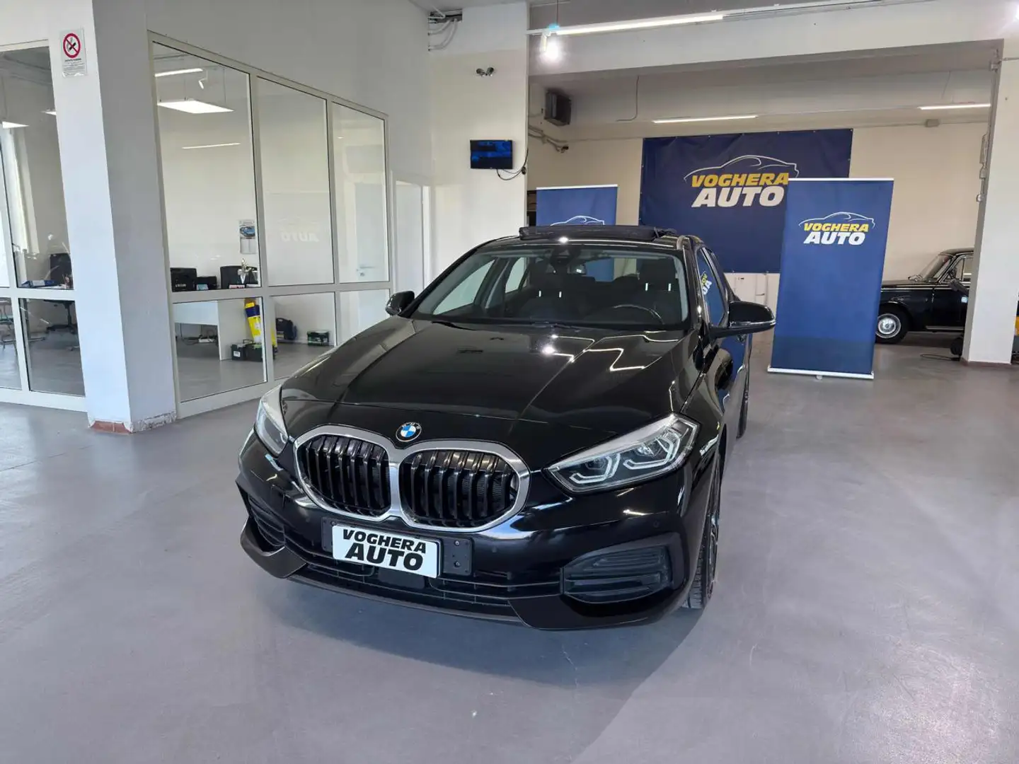 BMW 118 d 5p. Sport Nero - 2