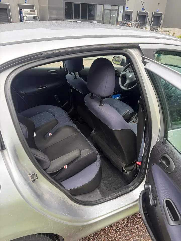 Peugeot 206 1.1 XR, foto 7