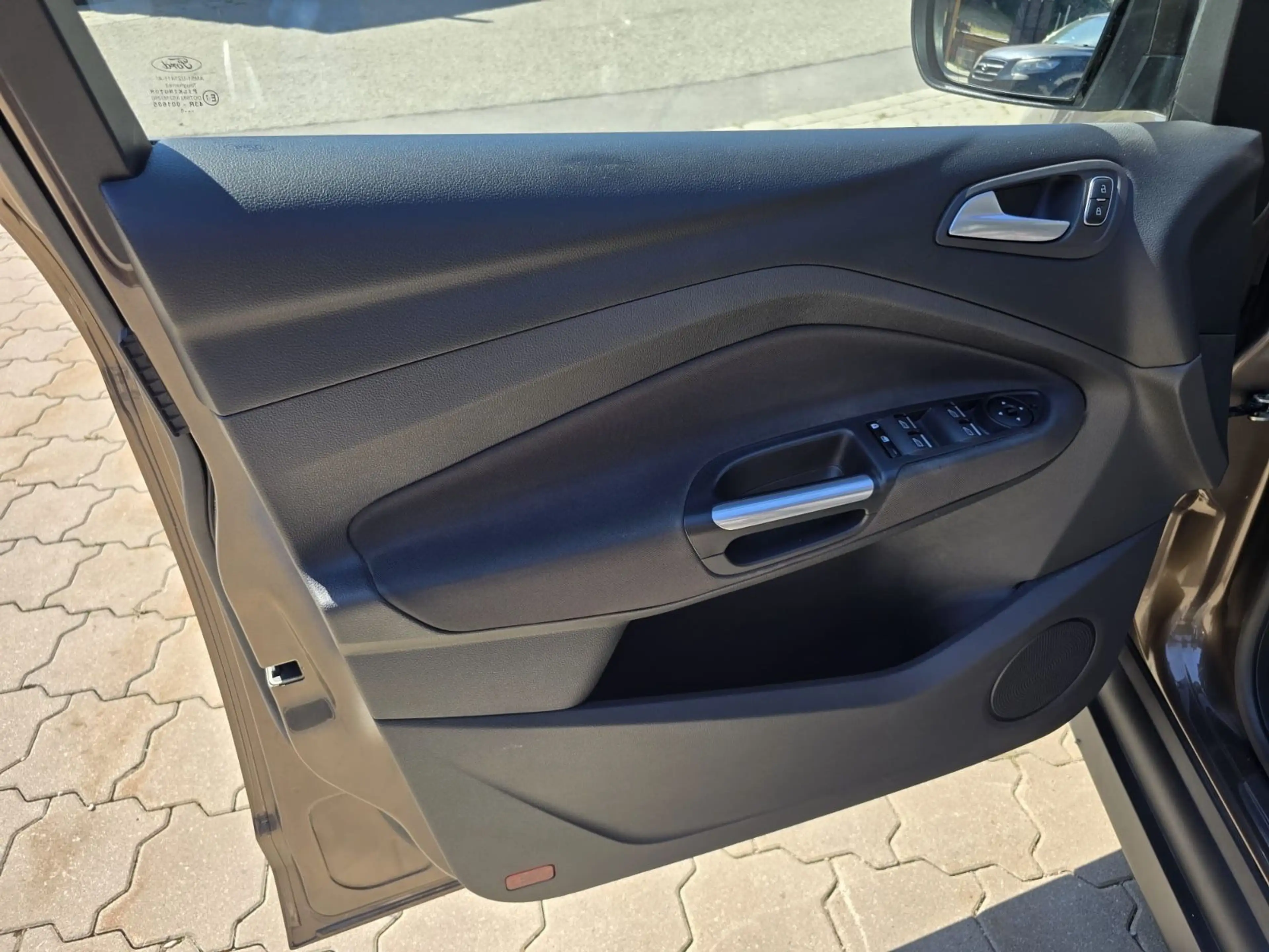Ford Grand C-Max Grand C-MAX Titanium — photo 10