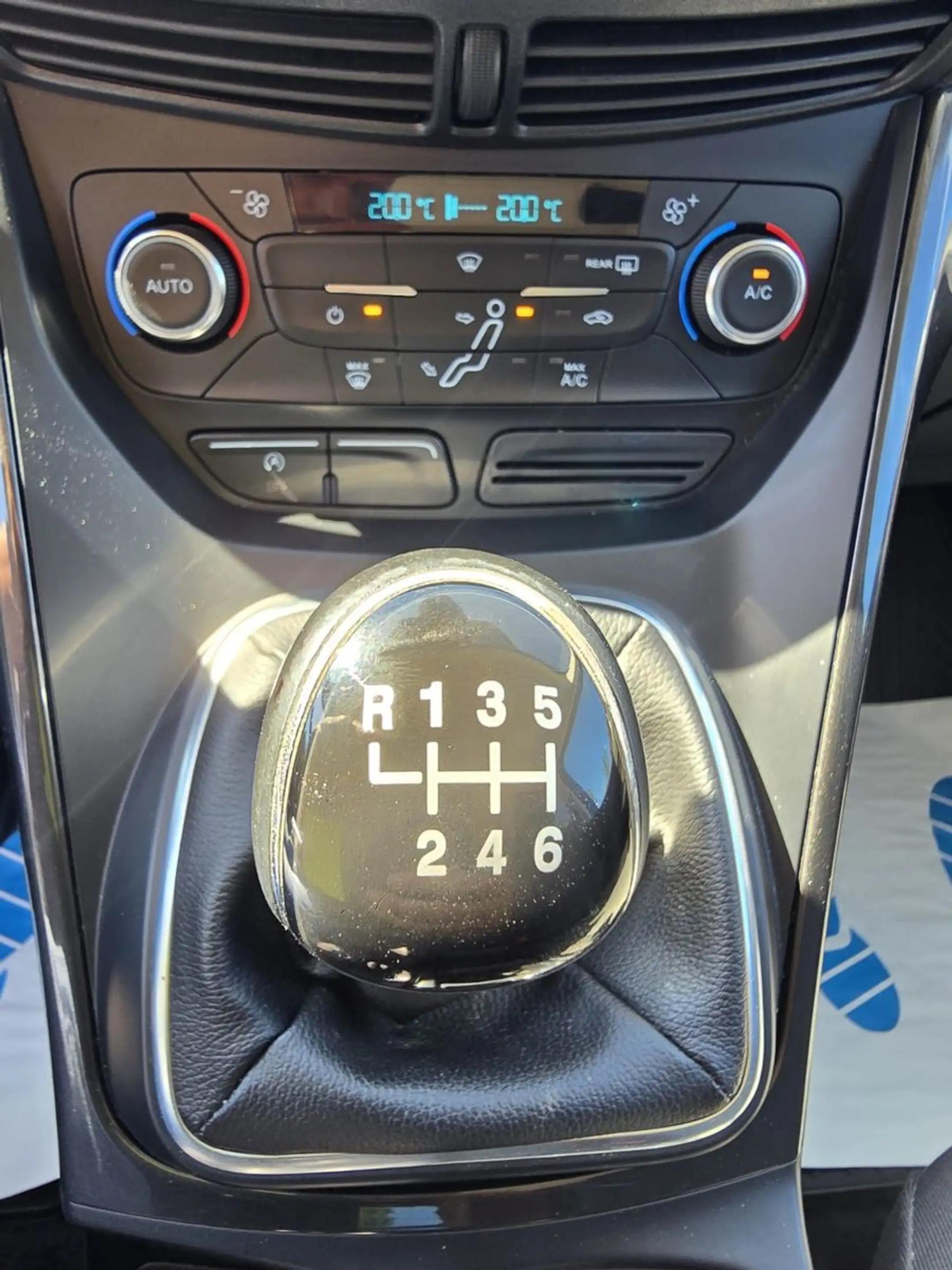 Ford Grand C-Max Grand C-MAX Titanium — photo 20