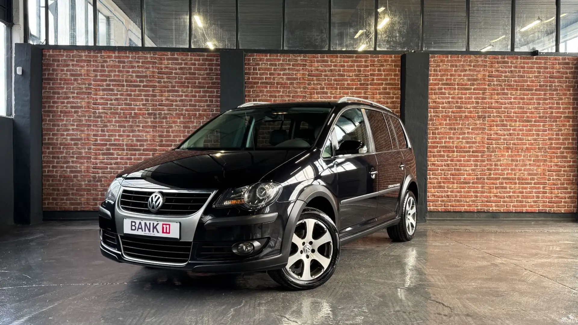 Volkswagen Touran 1.4 TSI Cross Touran SHZ*PDC*TEMPO*KLIMA Schwarz - 1