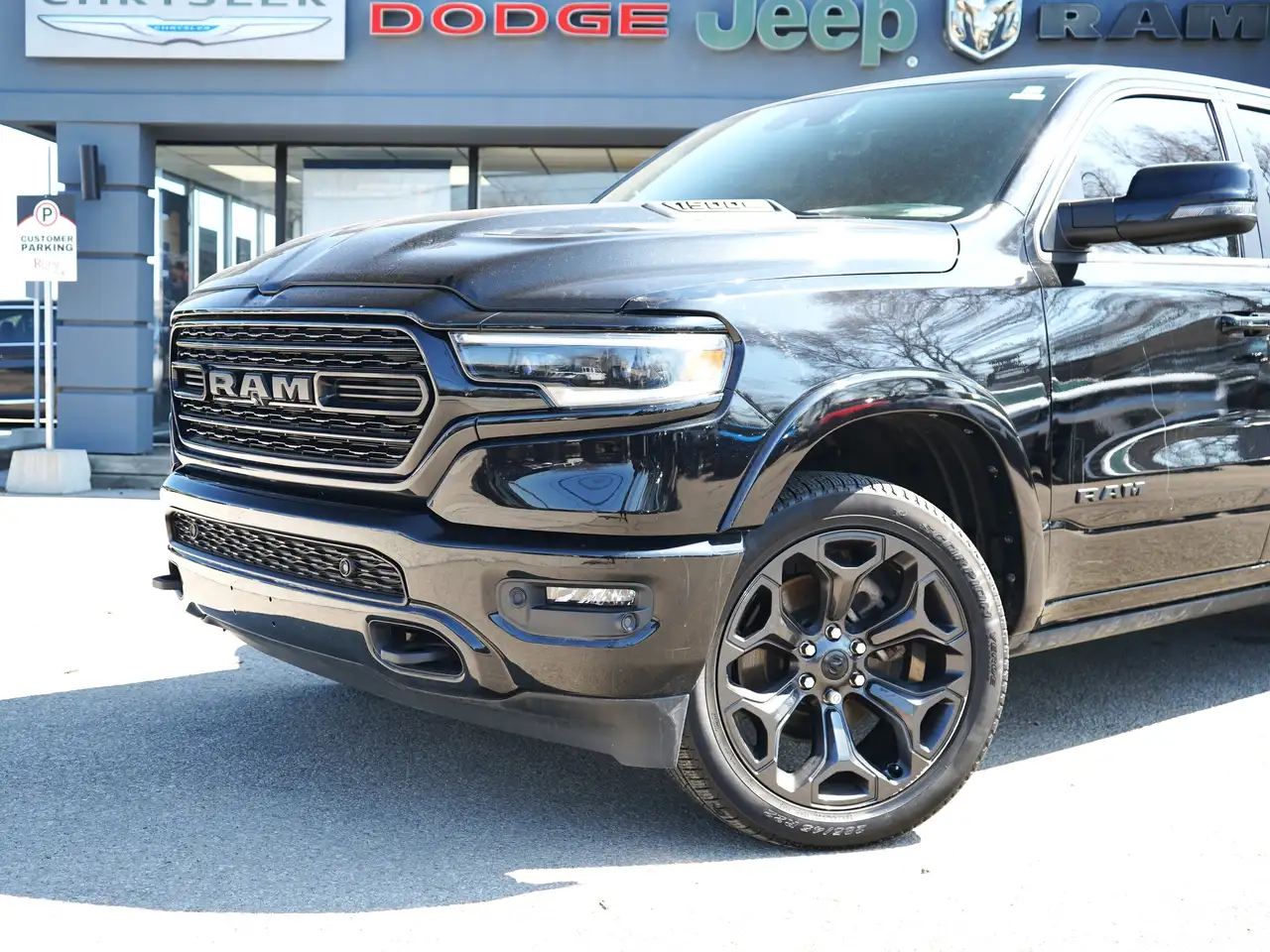 RAM 1500 снимка RAM 1500