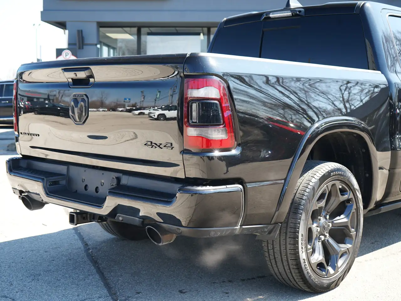 RAM 1500 снимка RAM 1500