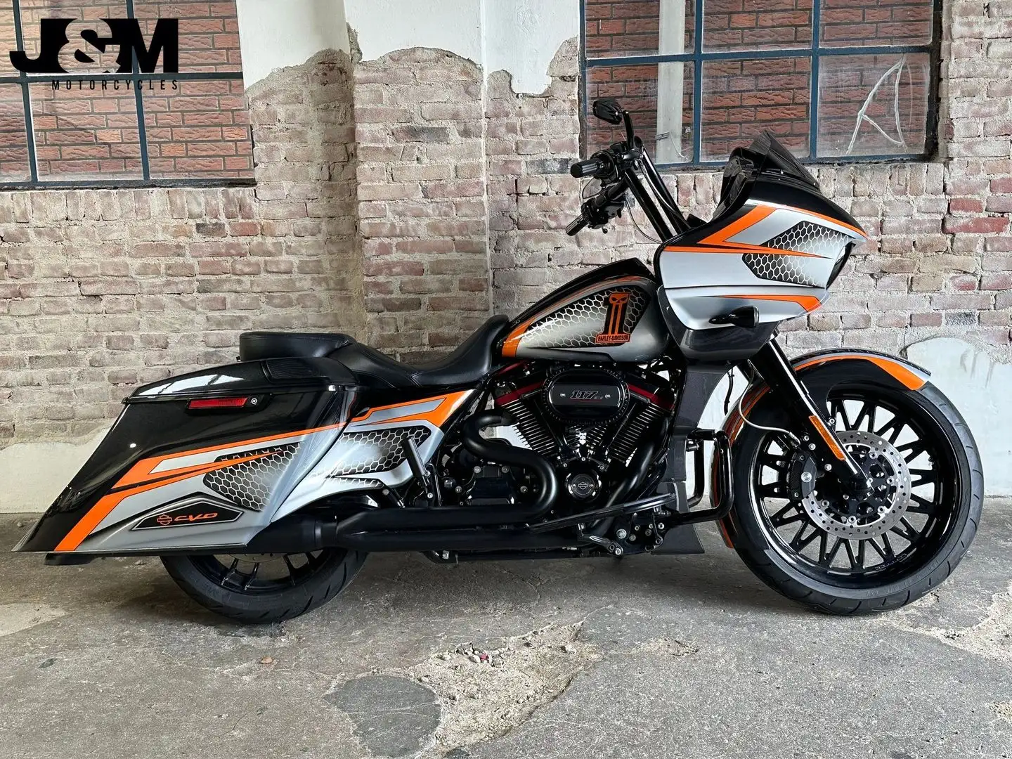 Harley-Davidson Road Glide CVO FLTRXSE Negru - 1
