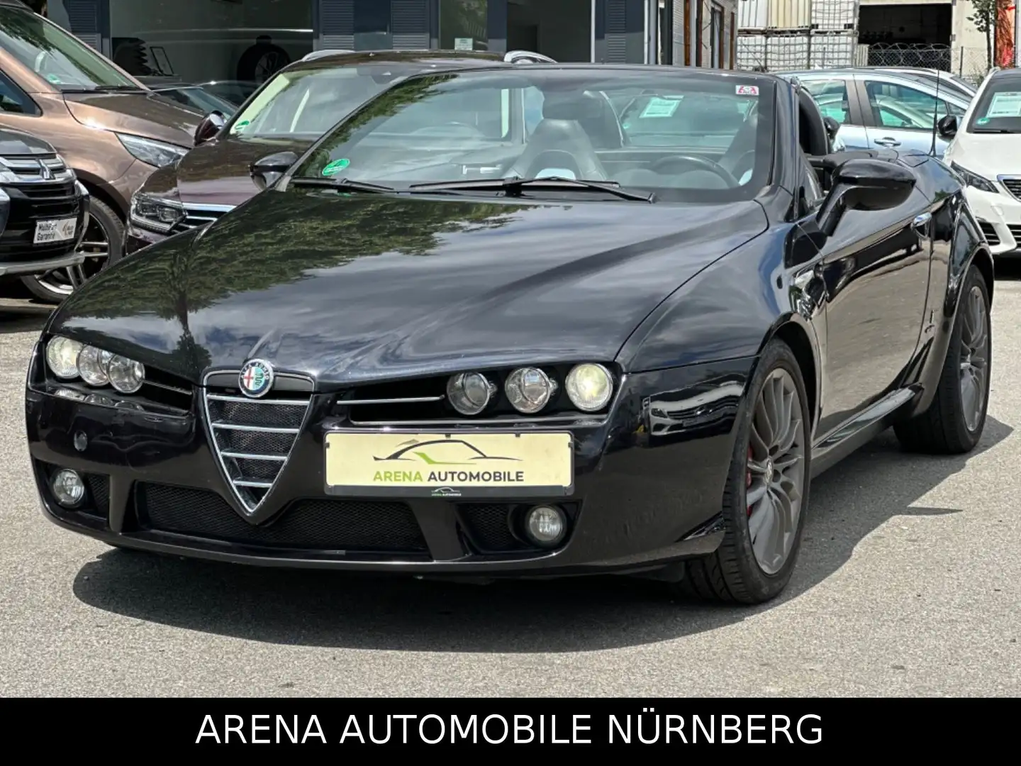 Alfa Romeo Spider 1.8 16V TBi*Pininfarina*Bi-Xenon*Carbon Černá - 1