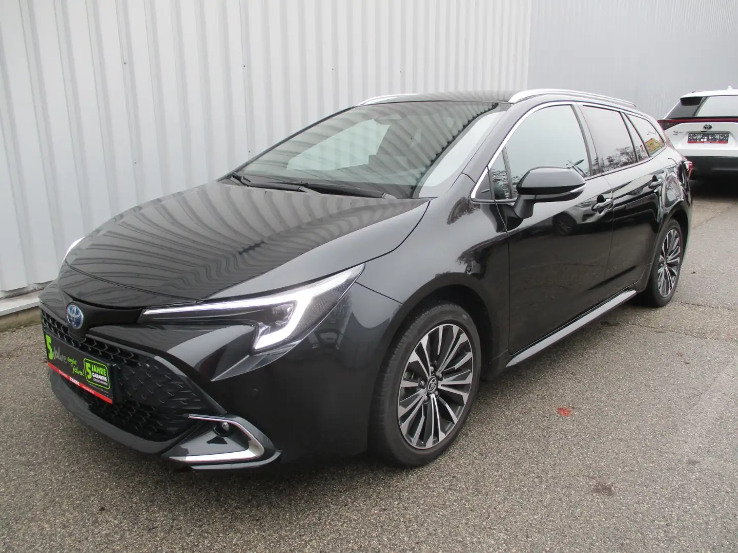 Toyota Corolla 1.8 Hybrid Touring Sports Active Drive Schwarz - 2