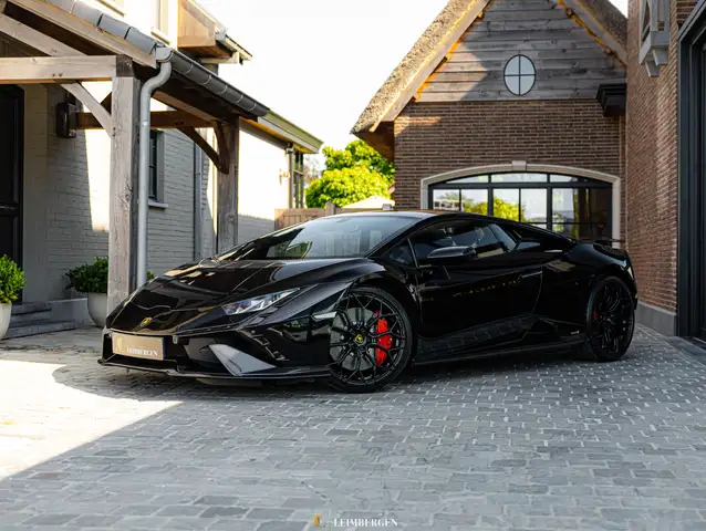 Lamborghini Huracán 5.2i V10 LP640-2 Tecnica / PPF / Maintenance pack / Carbon / Sports Seats / Lift / CCB / CarPlay / Camera / 20" Narvi