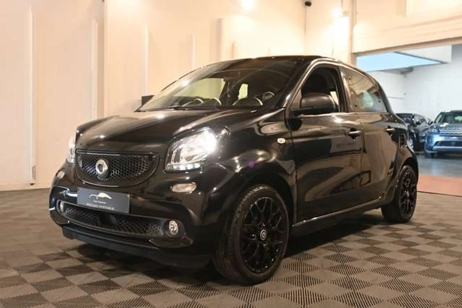 smart forFour Forfour 17.6 kWh EQ / CUIR / BLUETOOTH / PDC !! Schwarz - 2