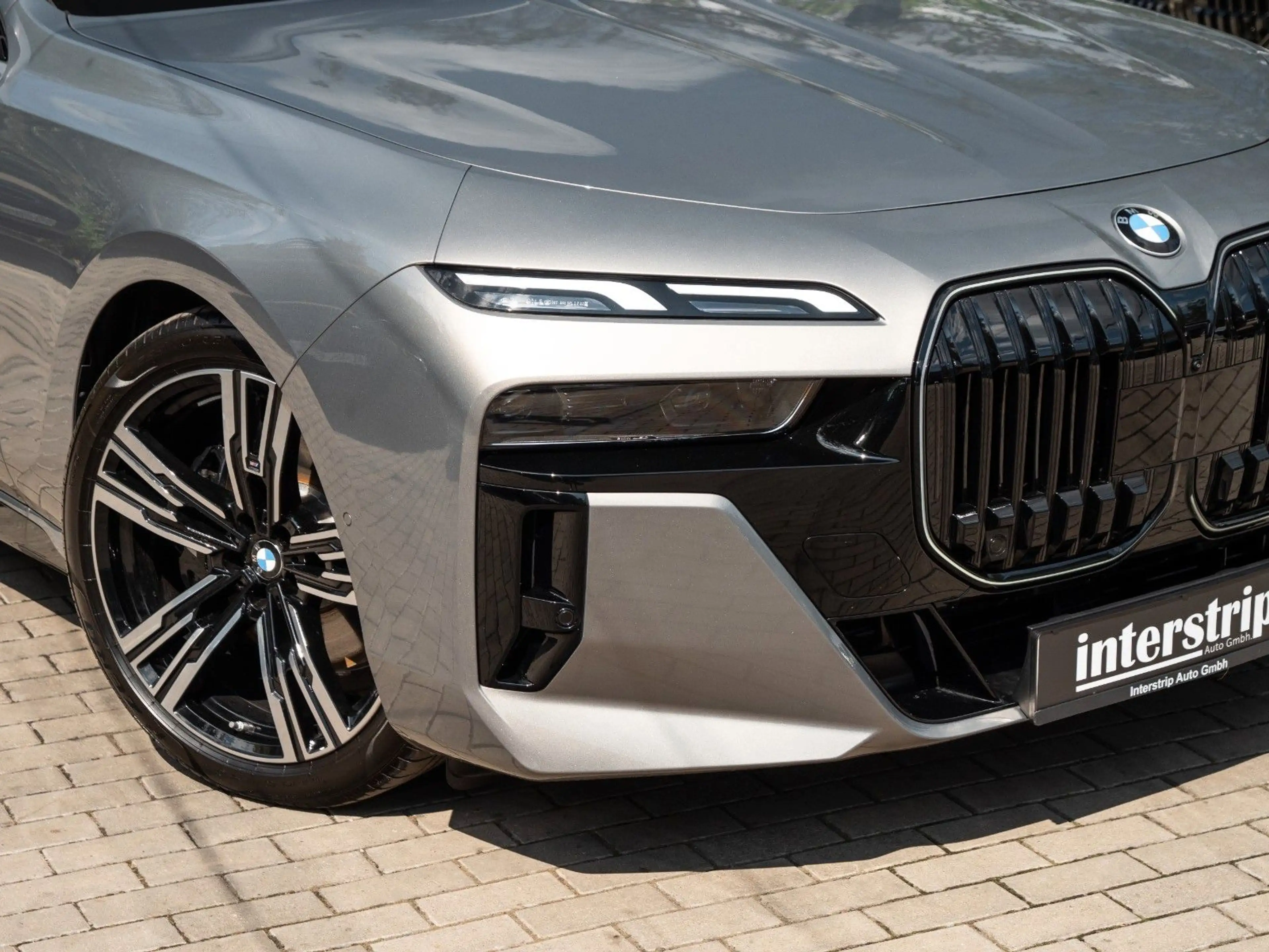 BMW 740 d M SPORT PRO.INDIVID.MASSAGE.B&W.SKY.5/100 — photo 11