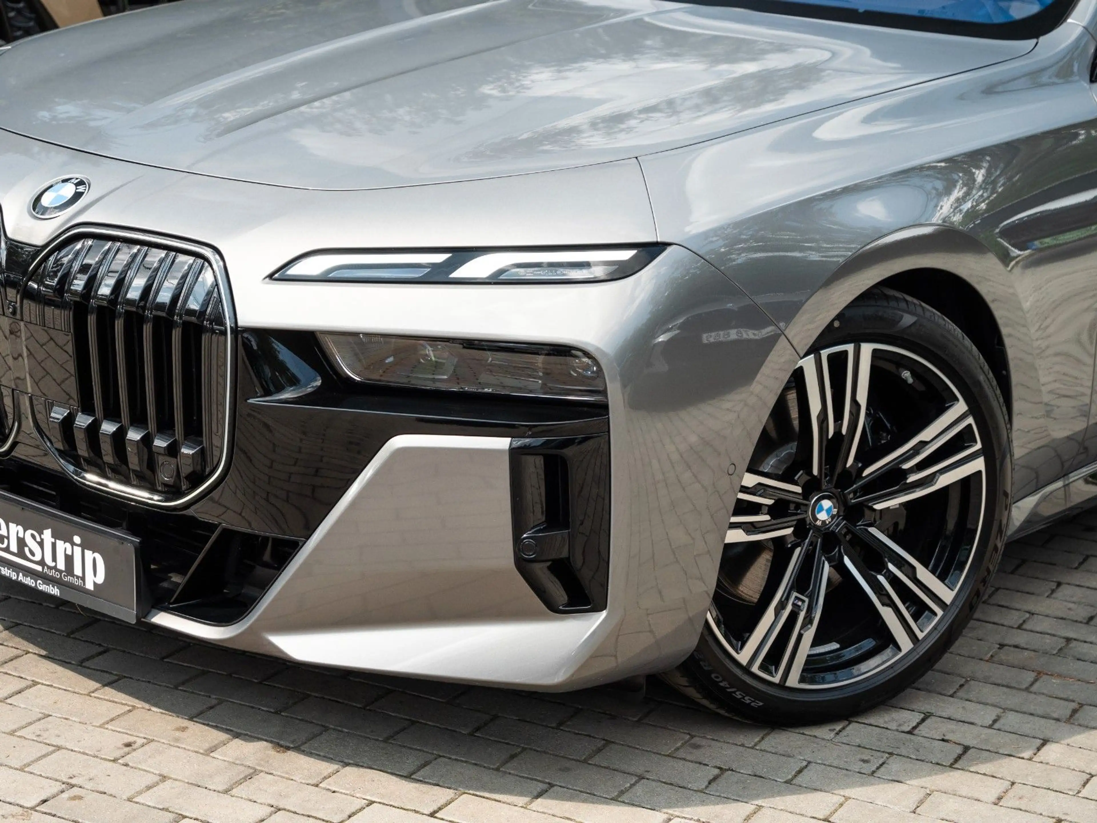 BMW 740 d M SPORT PRO.INDIVID.MASSAGE.B&W.SKY.5/100 — photo 12
