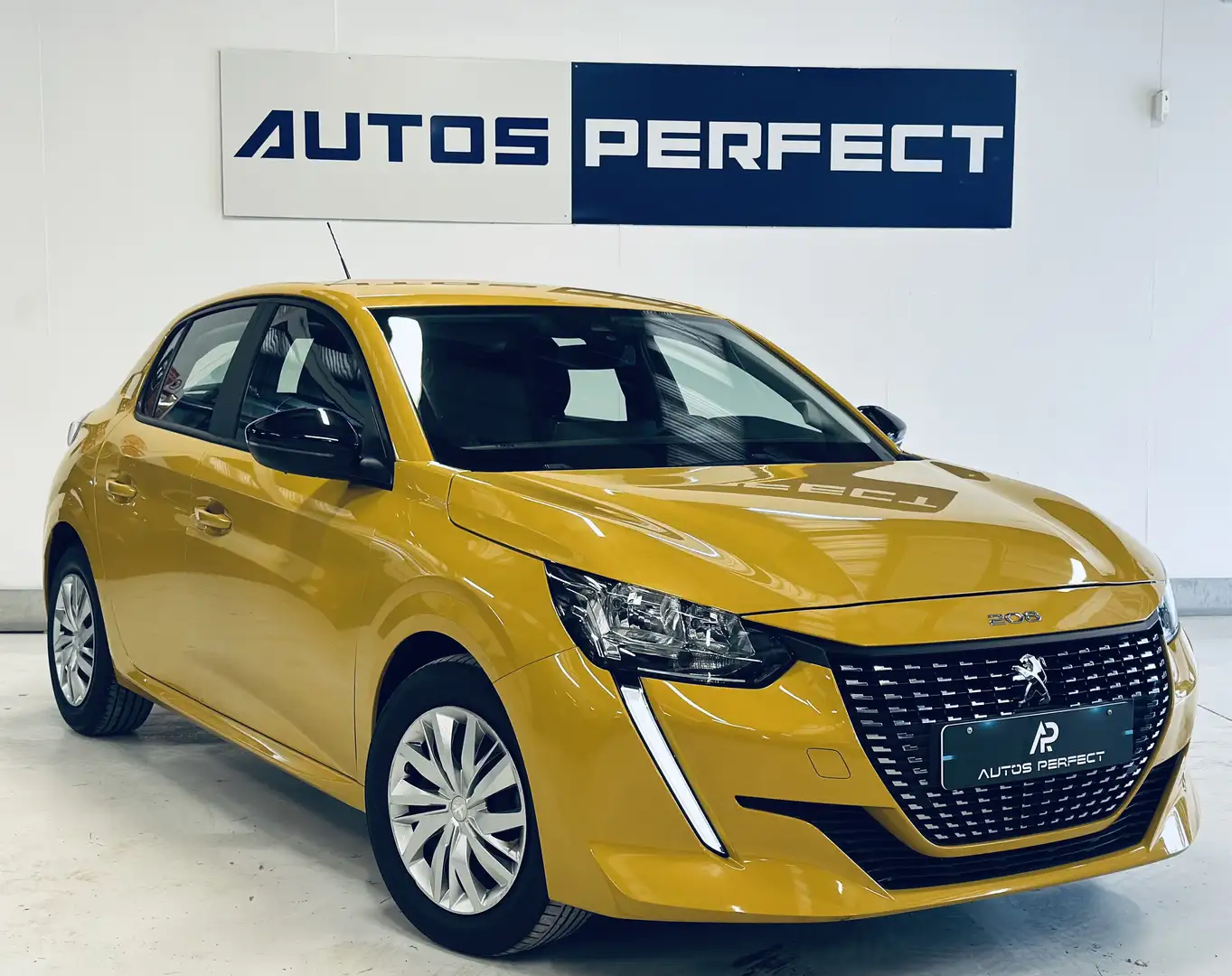 Peugeot 208 1.2i *43.464KM* NAVI PDC CRUISE BLUETOOTH ISOFIX Gelb - 2