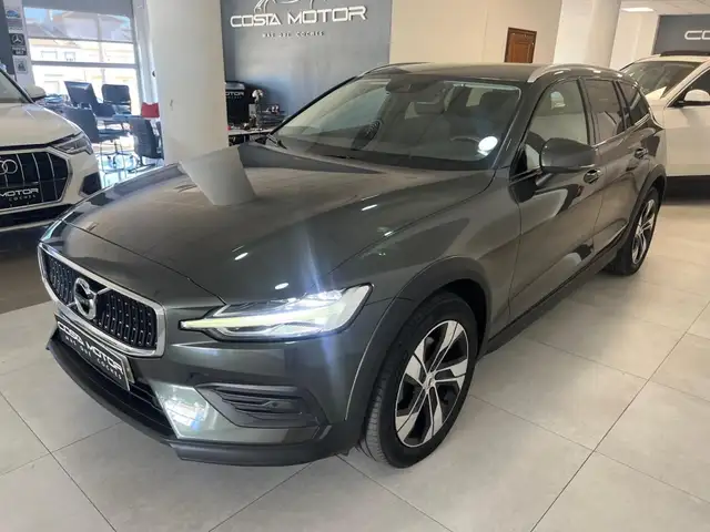 Volvo V60 Cross Country B4 AWD Aut.