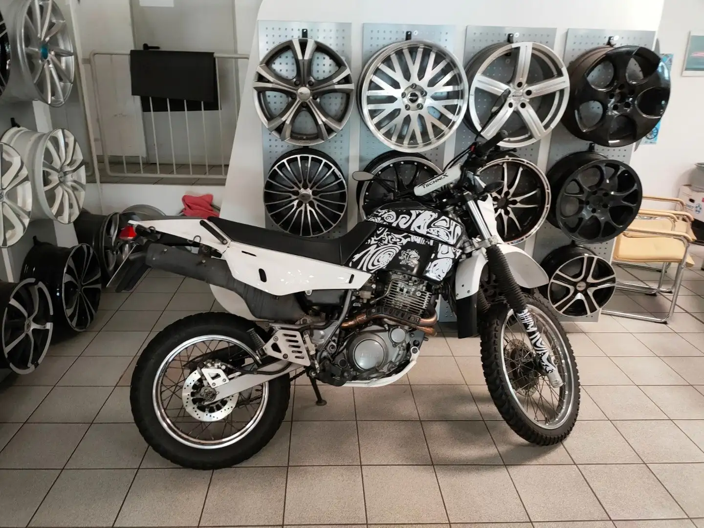 Yamaha XT 600 Weiß - 2