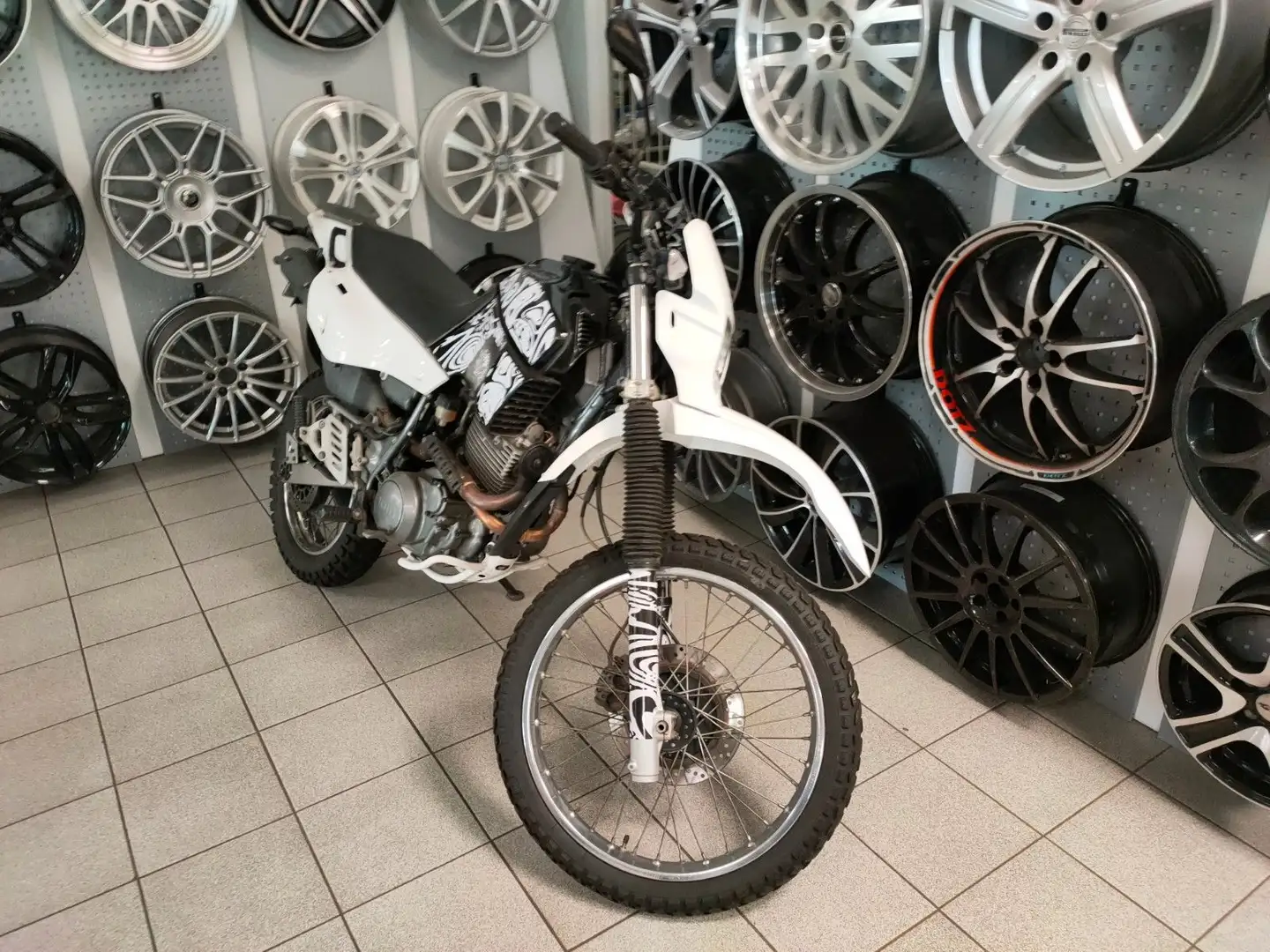 Yamaha XT 600 Weiß - 1