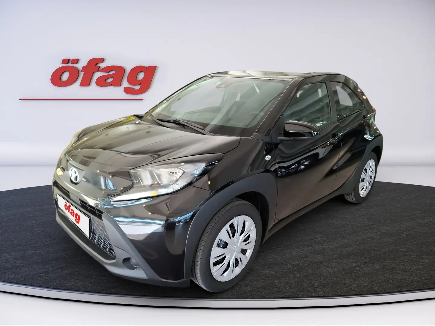 Toyota Aygo X 1.0 VVT-i Play Schwarz - 2