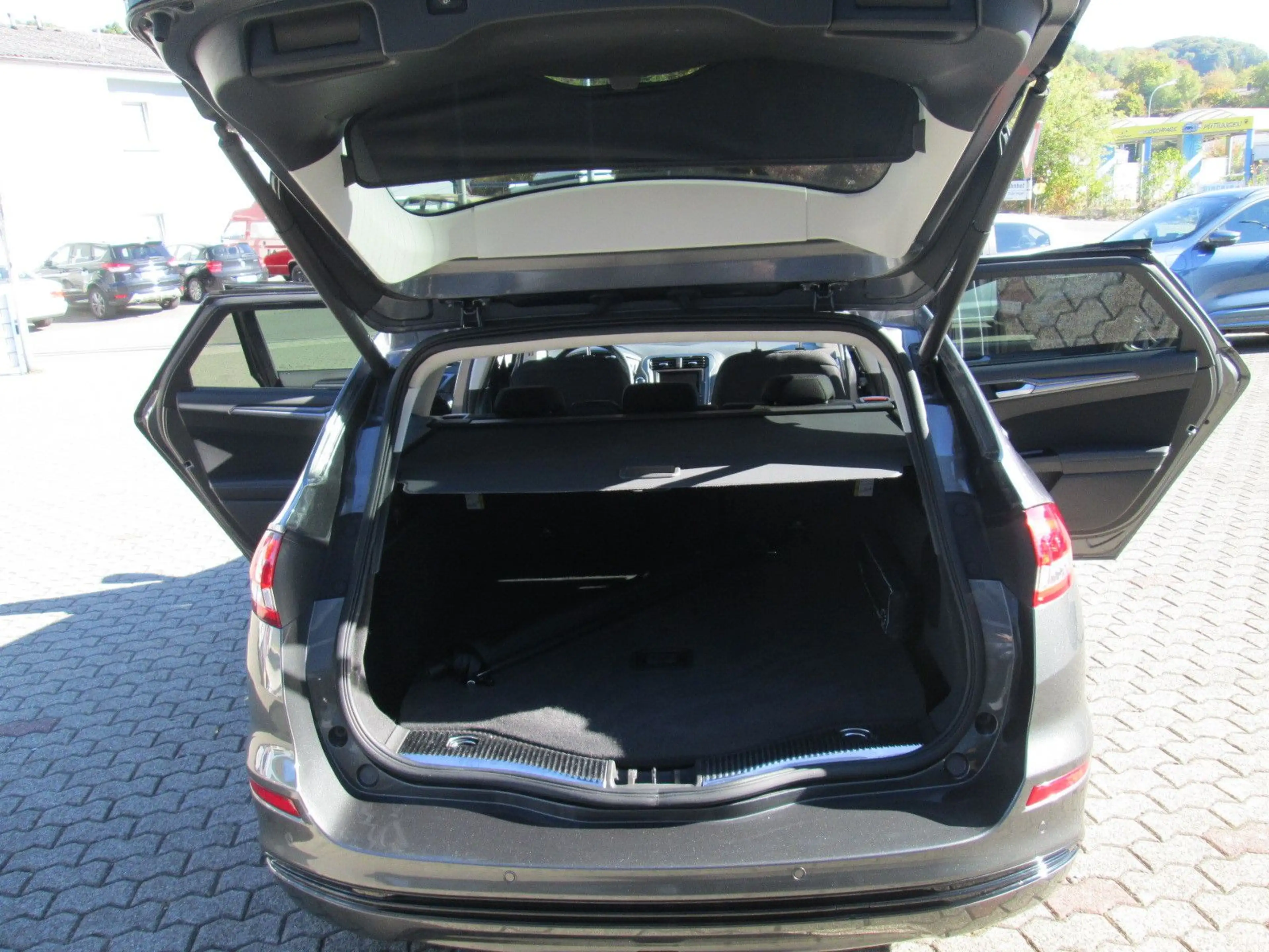 Ford Mondeo Turnier Titanium AHK — photo 8