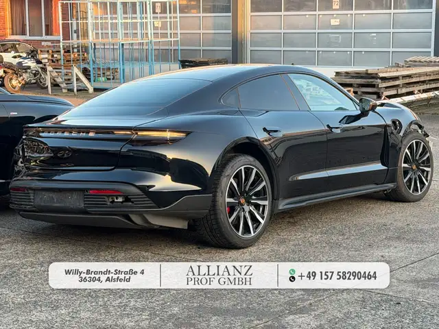 Porsche Taycan 4 S Carbon Chrono Night Pano 360° UNFALL