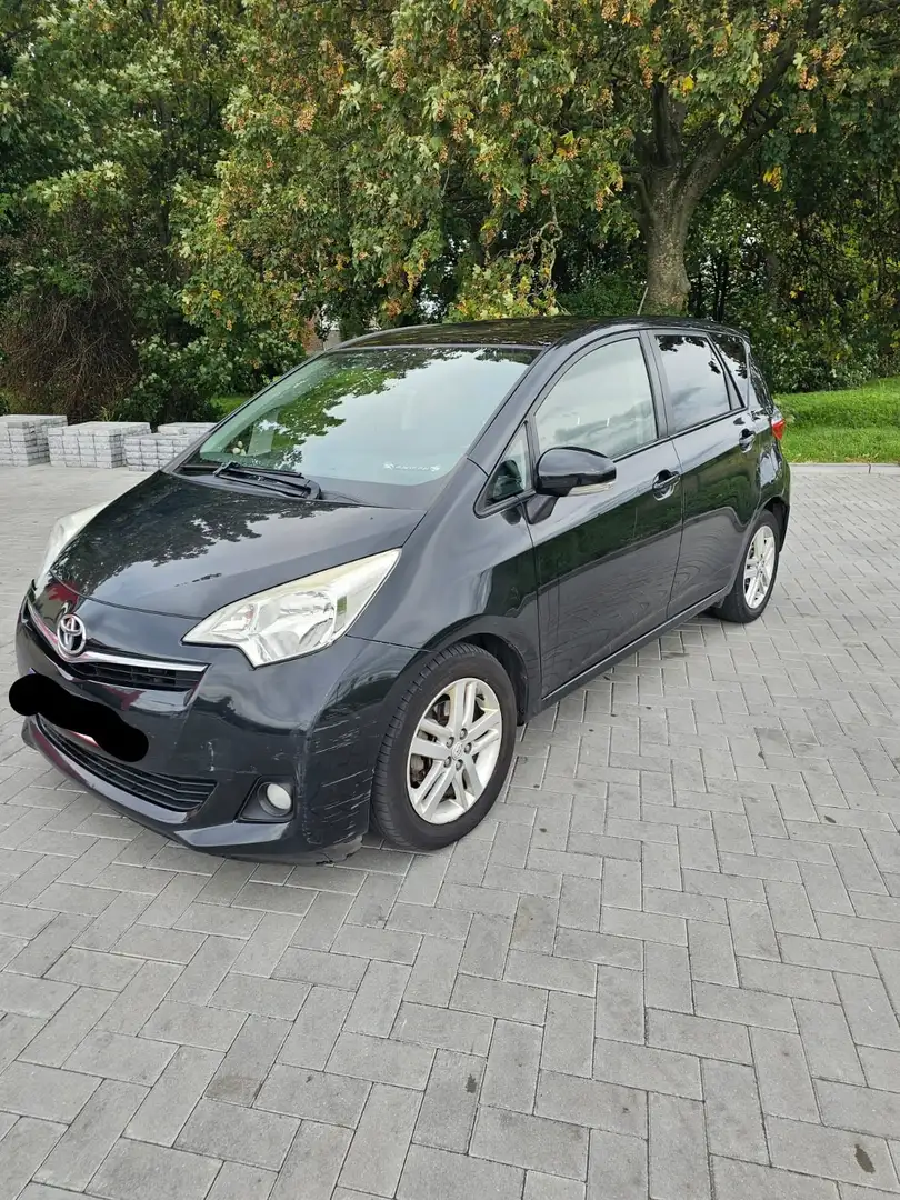 Toyota Verso-S Verso S 1.4 D-4D Luna - 2