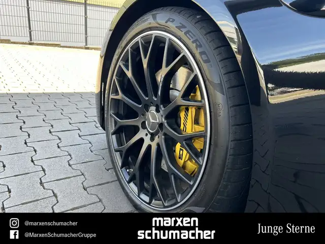 Mercedes-Benz SL 63 Amg view 8