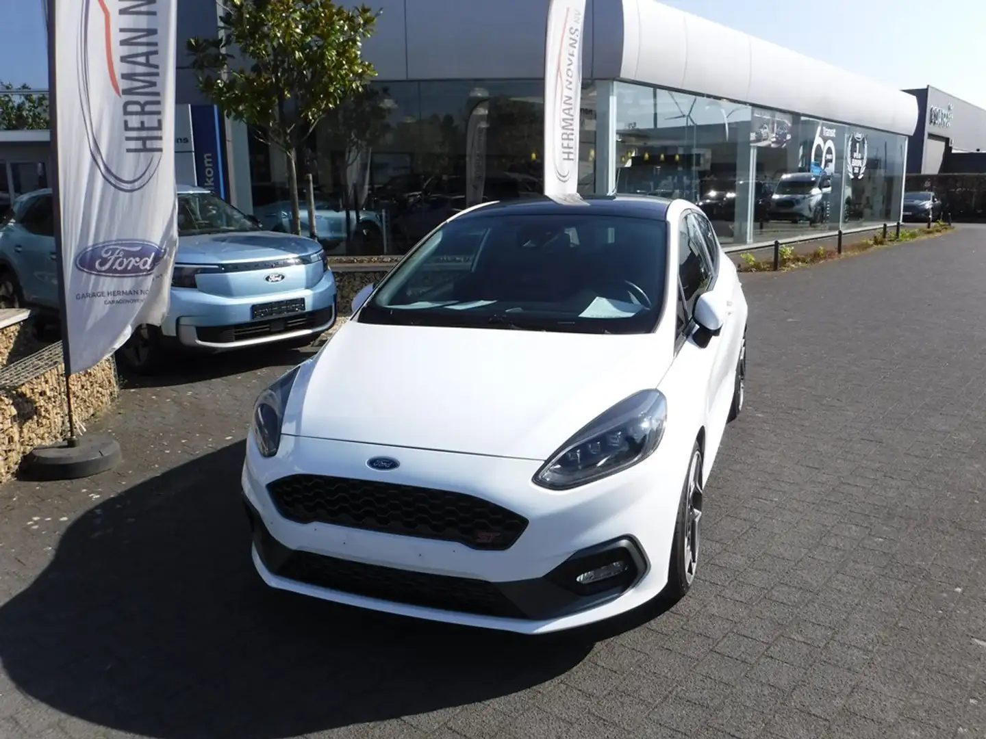 Ford Fiesta ST Blanc - 2