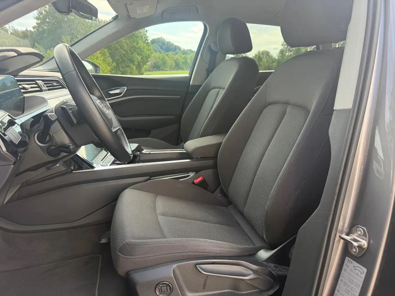 Audi e-tron 50 quattro basis – Bild 9
