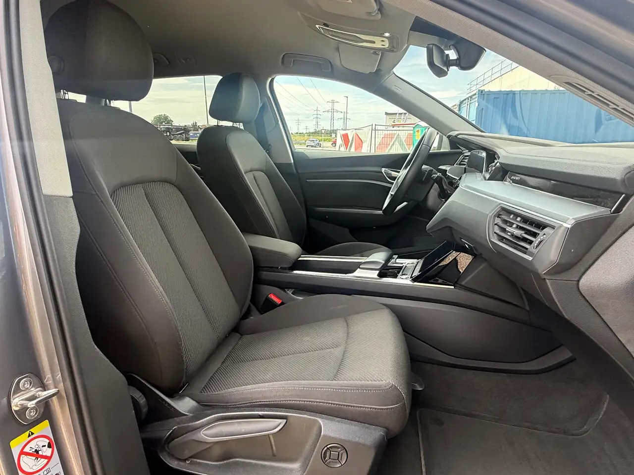 Audi e-tron 50 quattro basis – Bild 13