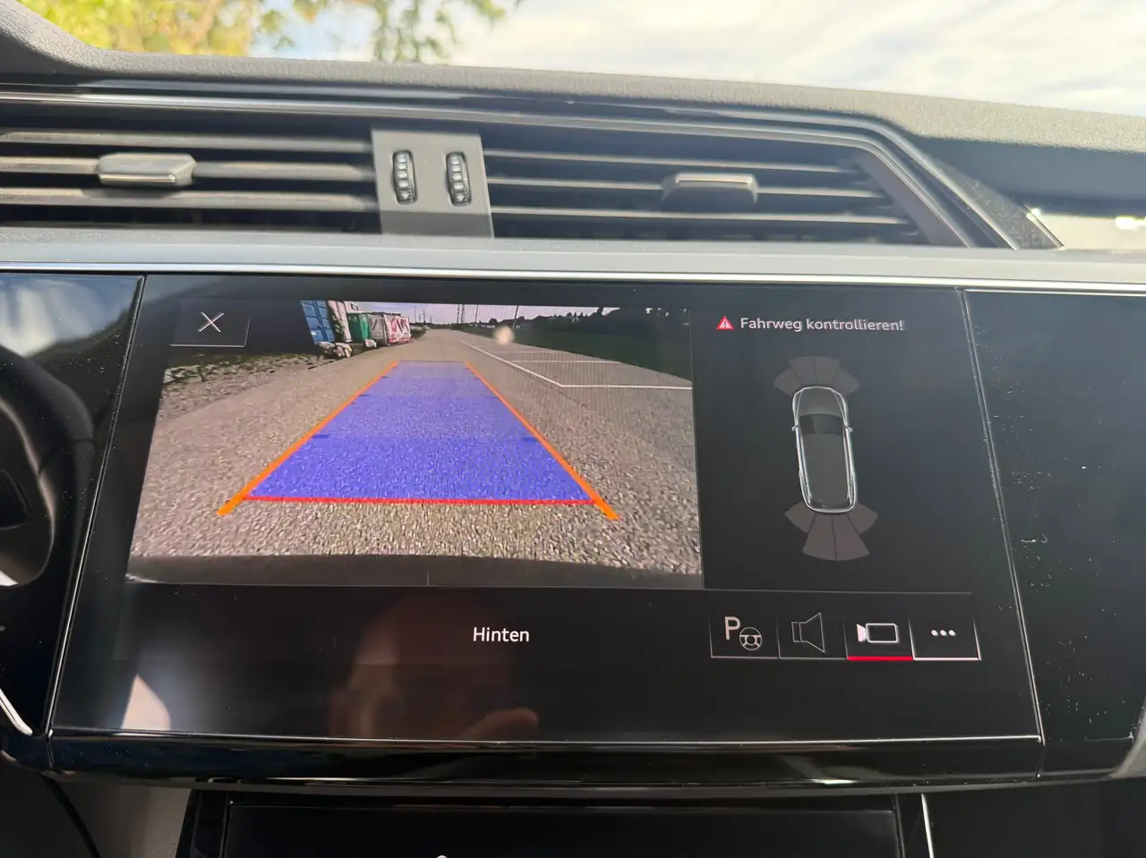 Audi e-tron 50 quattro basis – Bild 29