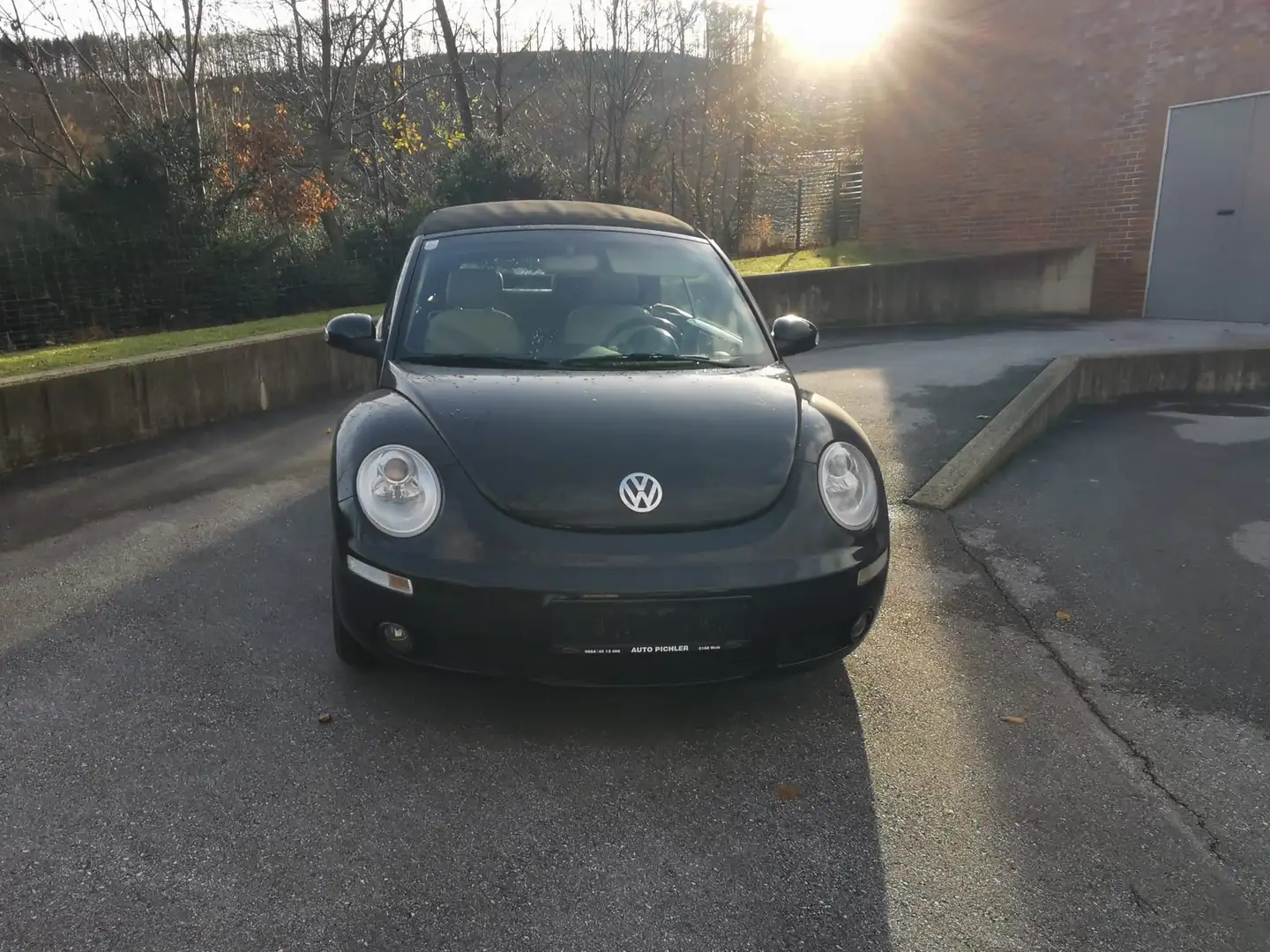 Volkswagen Beetle Schwarz - 2