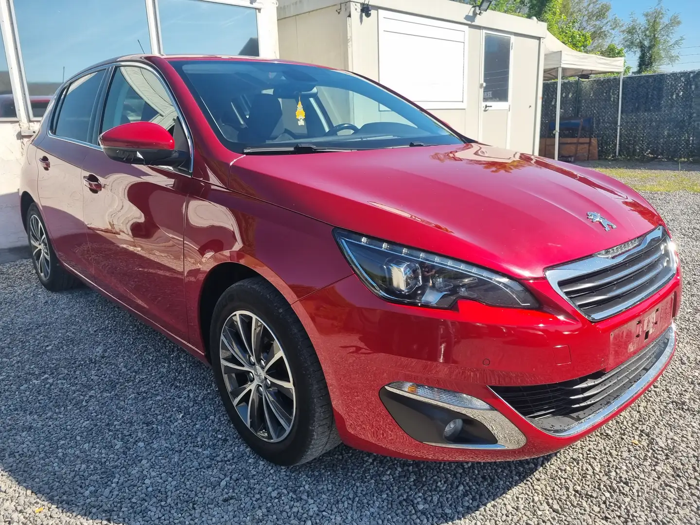 Peugeot 308 1.2 PureTech Allure STT**87.574Km** Rouge - 1