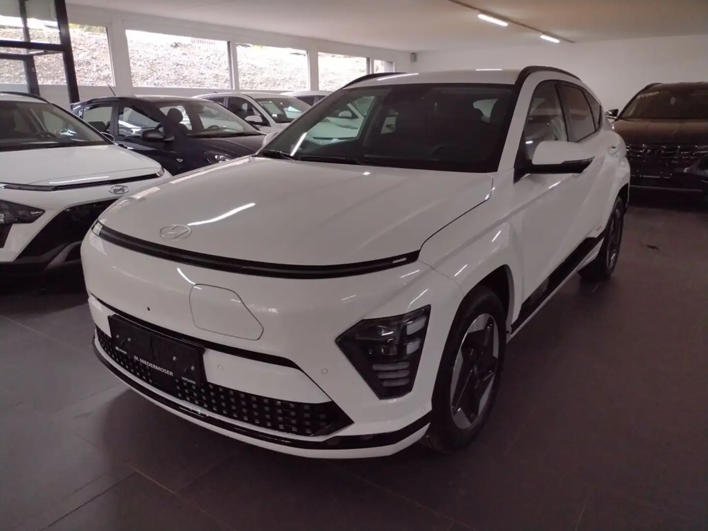 Hyundai KONA Prestige Line 65,4 kWh Elektro 2WD Weiß - 2