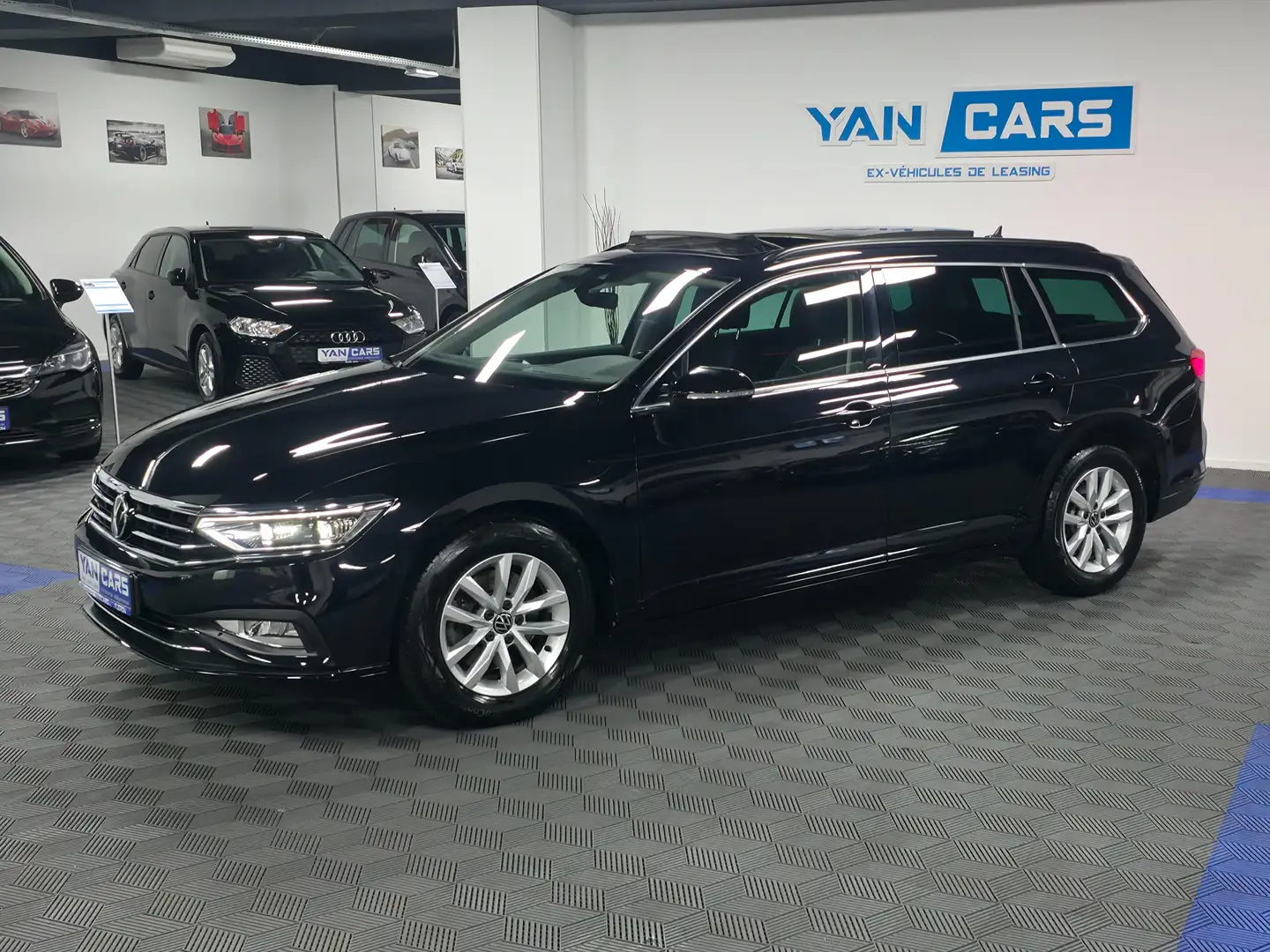 Volkswagen Passat Variant NEW MODEL * BUSINESS 2.0 TDi * FULL OPTIONS * TOP! Noir - 1
