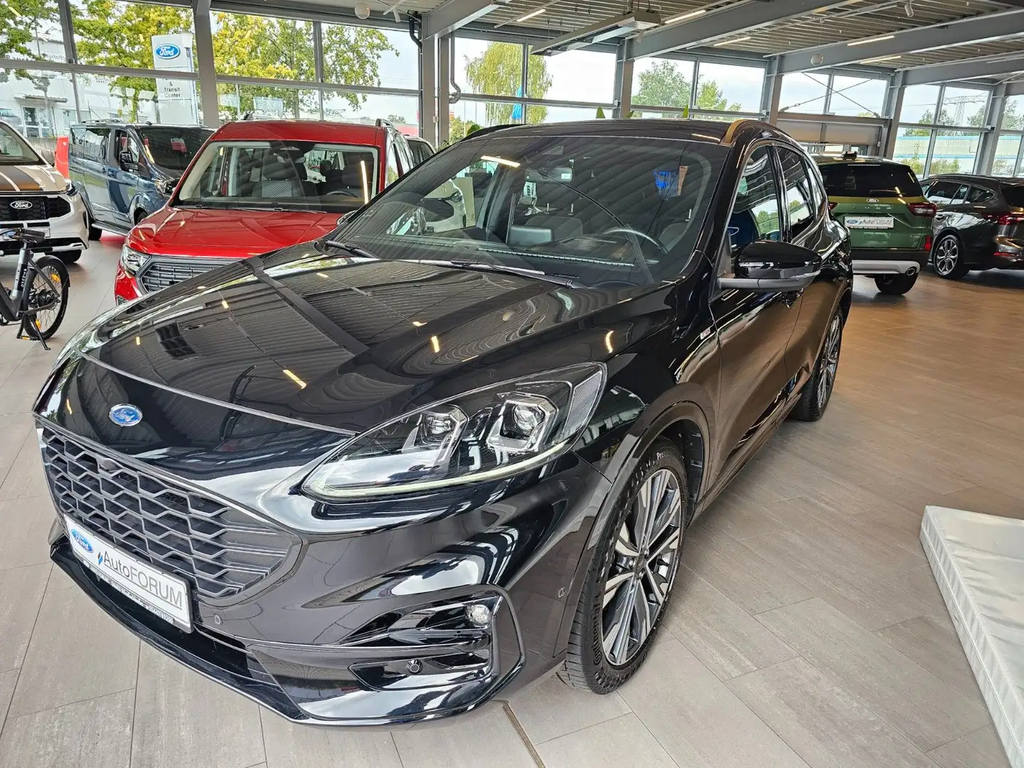 Ford Kuga Hybrid ST-Line X Navi adapt. LED Schwarz - 1
