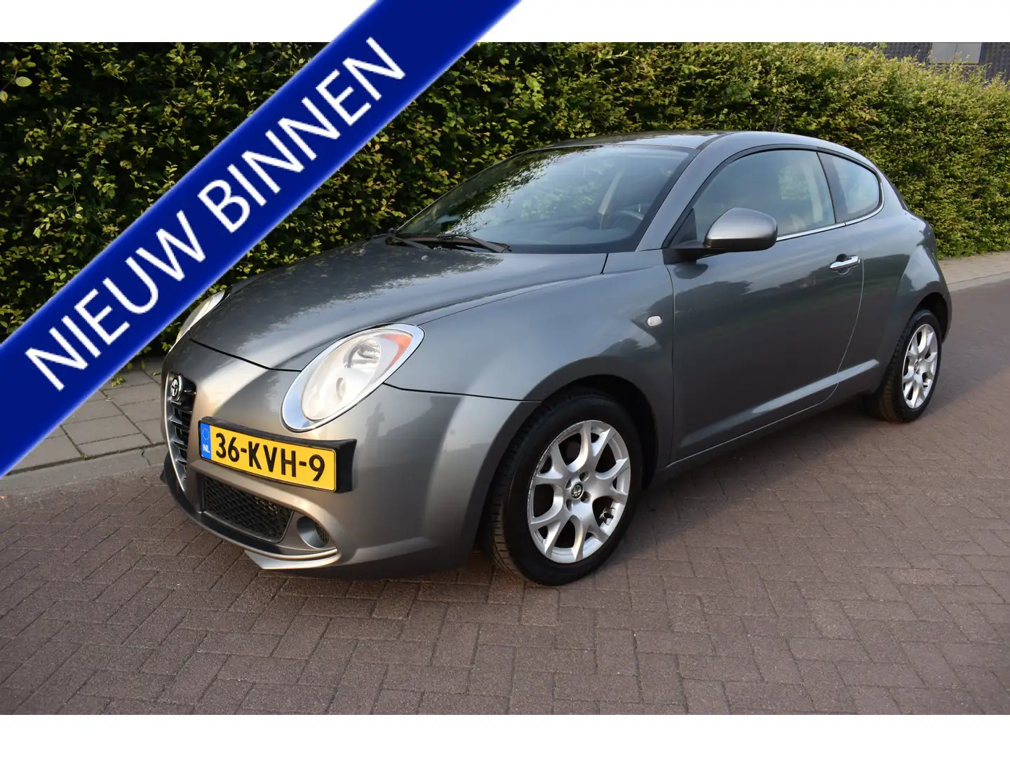 Alfa Romeo MiTo 1.4 T Distinctive '10 120PK ZÉÉR MOOI 131DKM Grau - 1