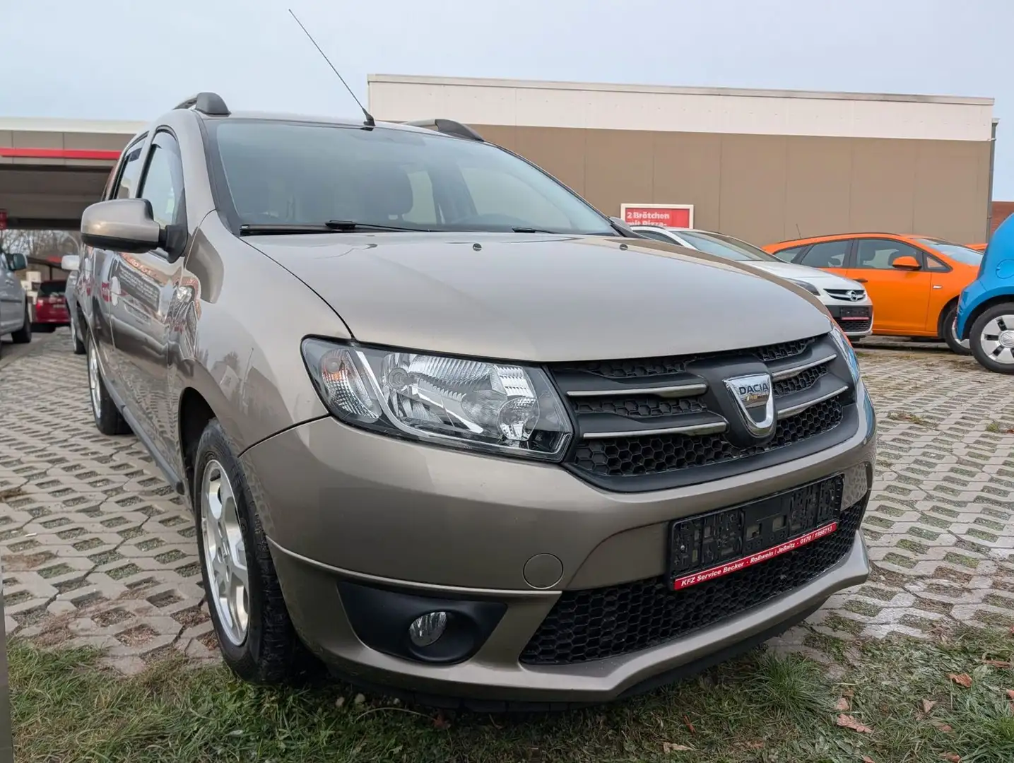 Dacia Logan MCV II Kombi Prestige Navi 4el Fenster Alu Grau - 2