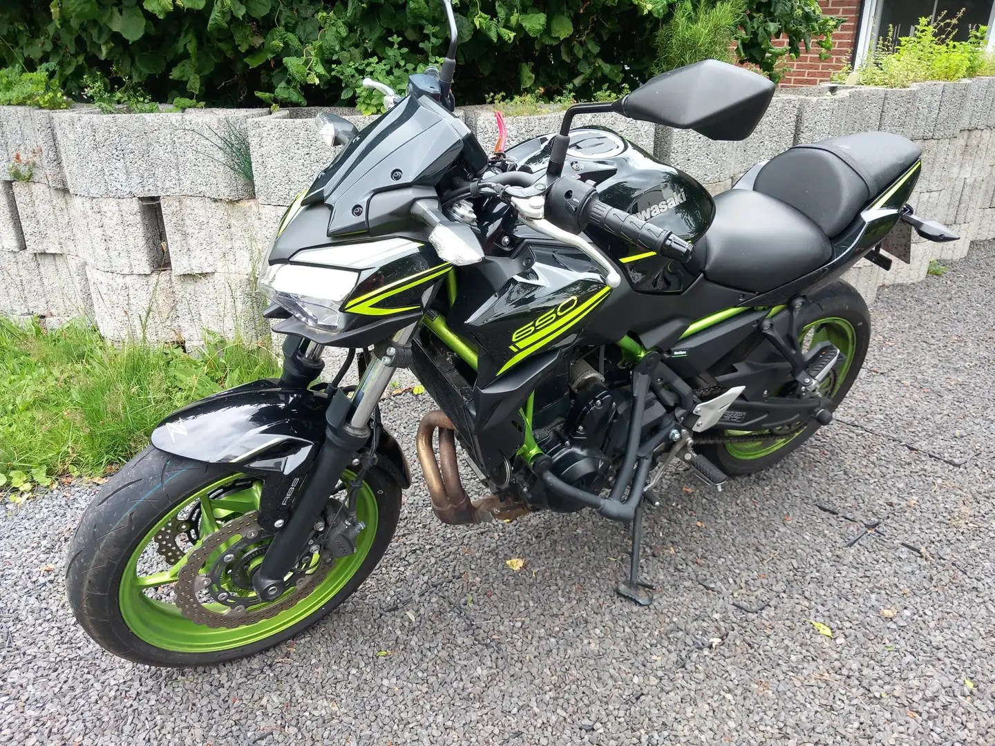 Kawasaki Z 650 Schwarz - 1