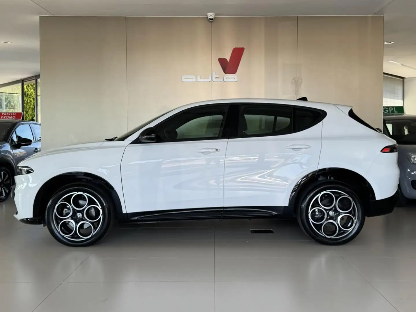 Alfa Romeo Tonale 1.6 diesel 130 CV TCT6 Sprint Weiß - 1