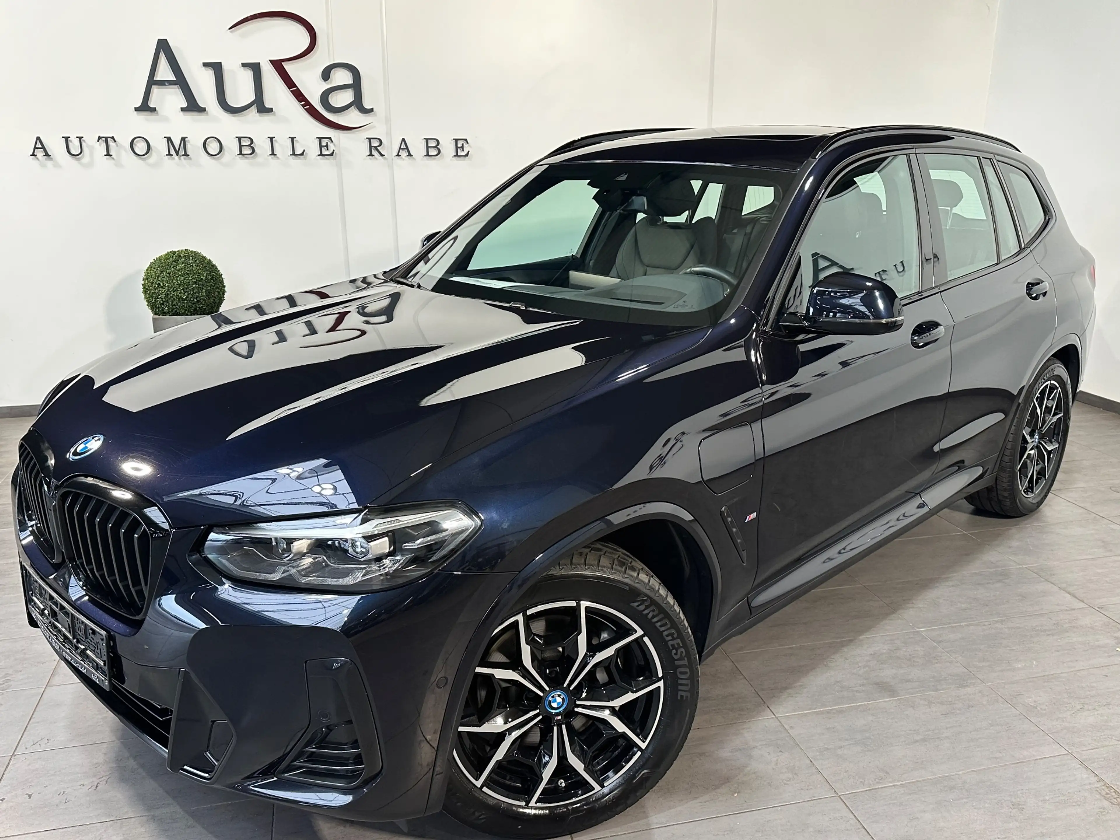 BMW X3 xDrive30e Aut. NAV+LED+PANO+AHK+HUD+19ZO+KAMERA